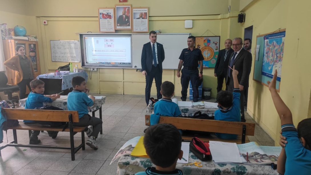 Kaymakam Sn. Doğukan Koyuncu'dan Gölcük İlkokulu ve Ortaokulu Ziyareti